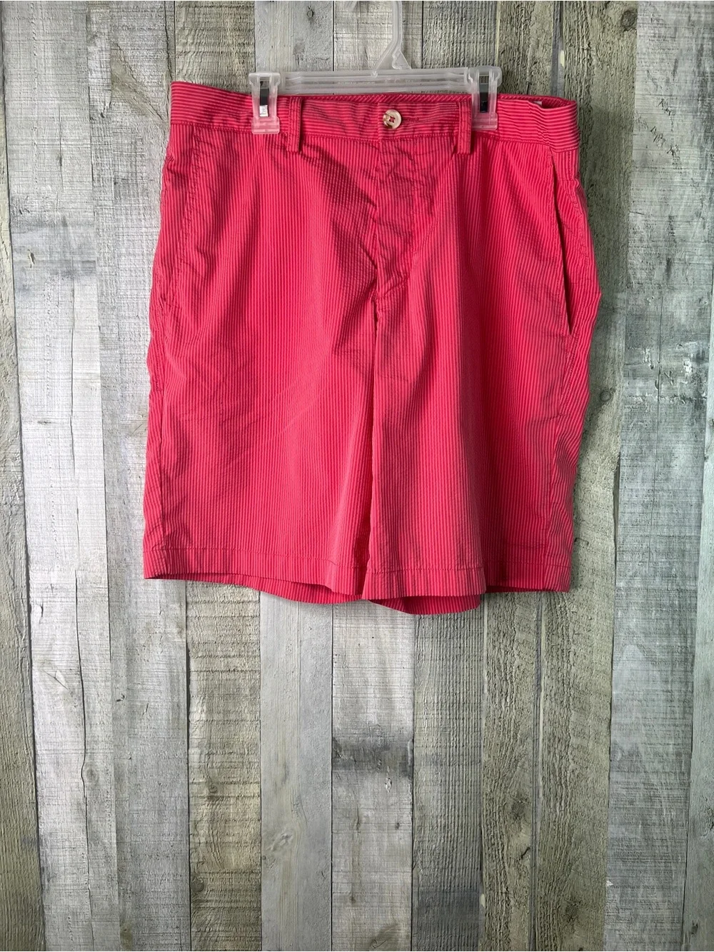 Southern Tide Shorts with Front Pockets Back Button Pockets 9” Inseam